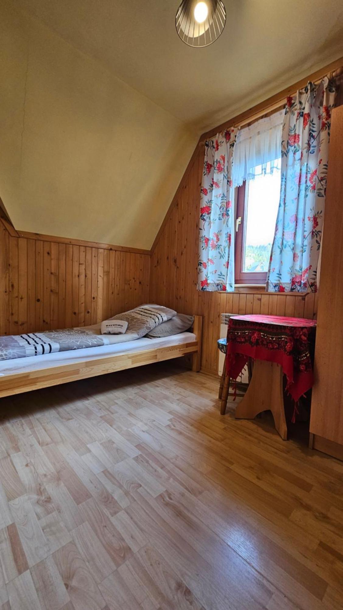 Hotel Pg Szymonek Małe Ciche Zewnętrze zdjęcie