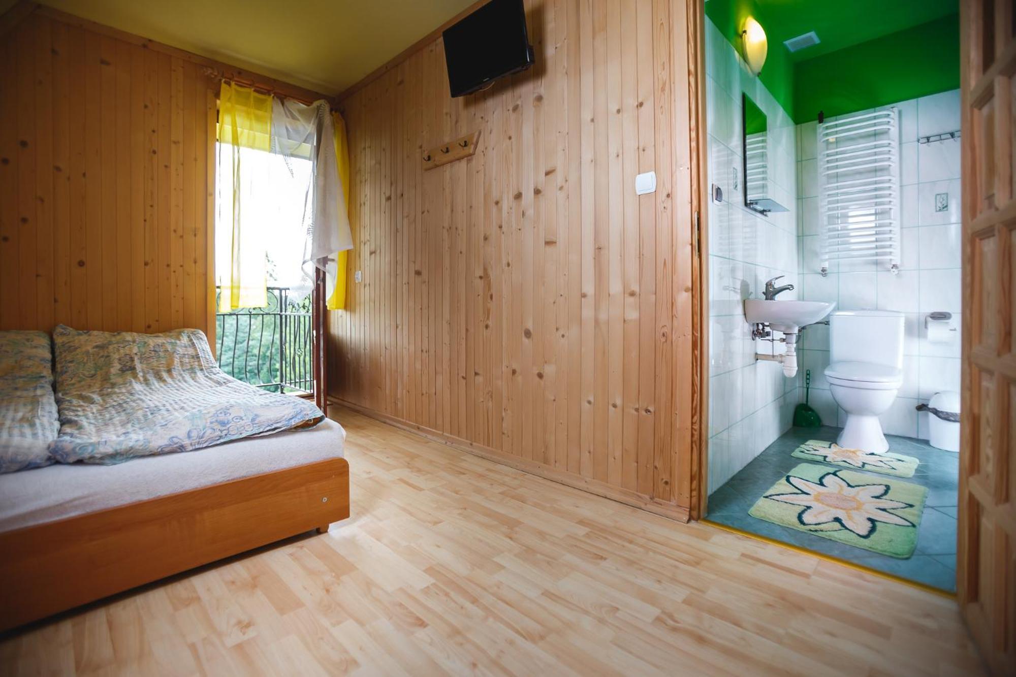 Hotel Pg Szymonek Małe Ciche Zewnętrze zdjęcie