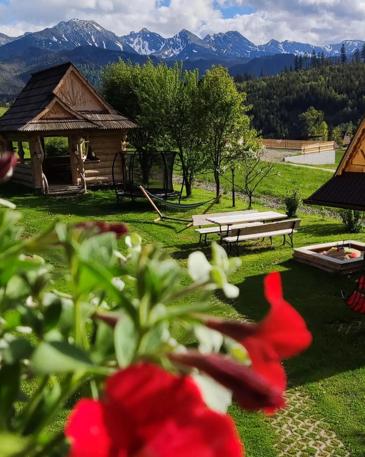 Hotel Pg Szymonek Małe Ciche Zewnętrze zdjęcie